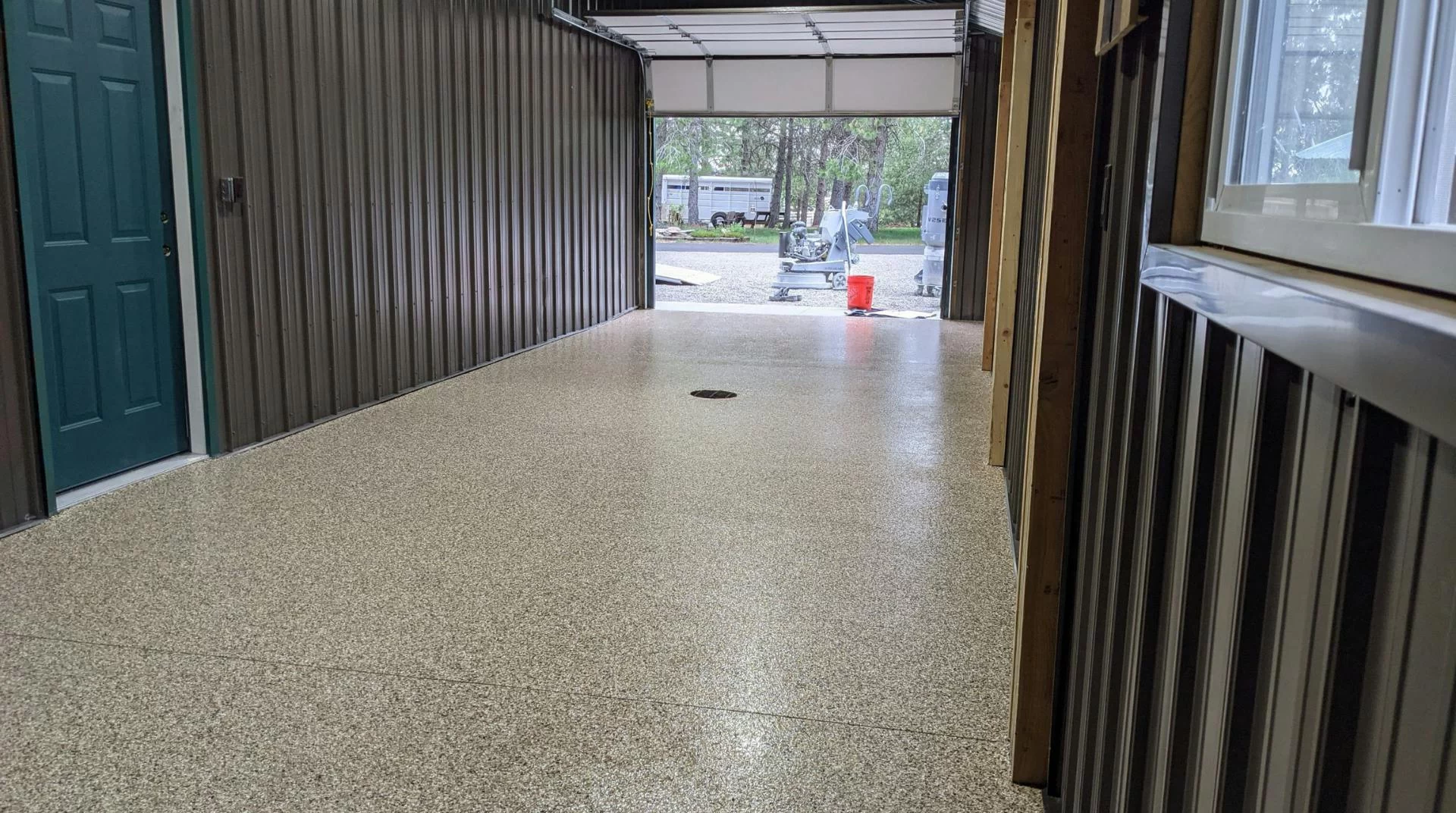 Polyurea Vs. Epoxy: Better For Thermal Expansion